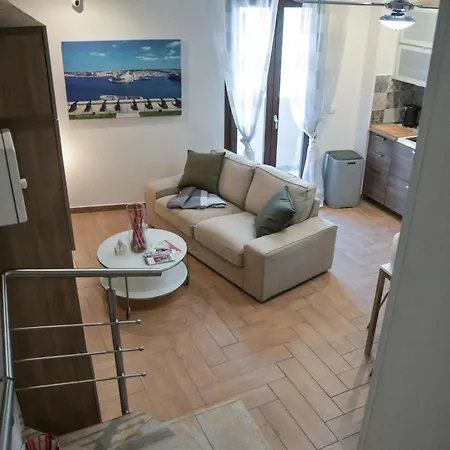 Giorgia House *