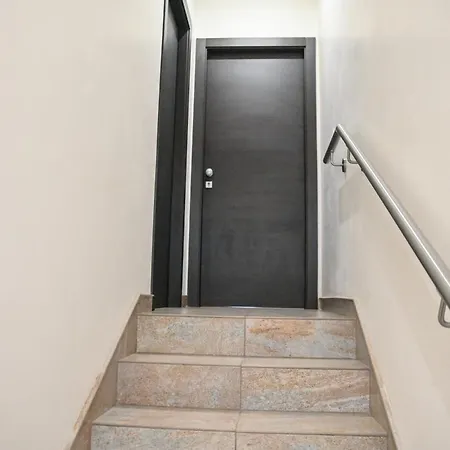Giorgia House Pieta