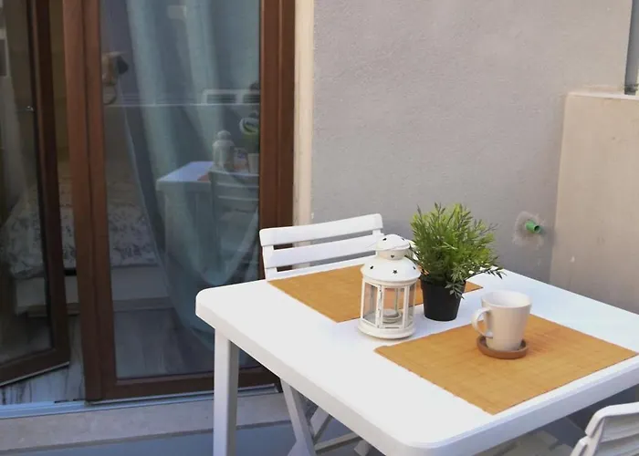 Konukevi Giorgia House 3*